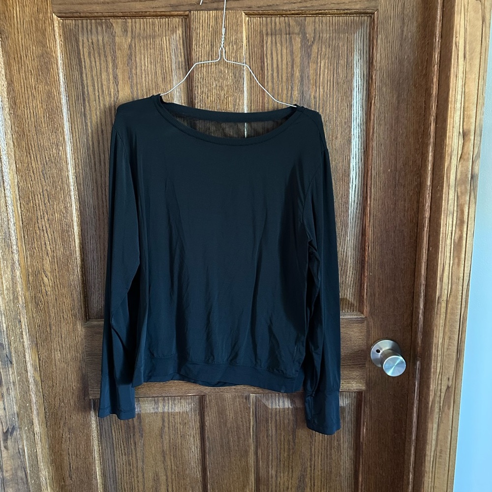 ZYIA Classic Black Long Sleeve Top